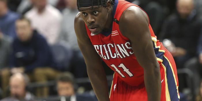  霍勒迪致命封盖雄鹿险胜尼克斯  