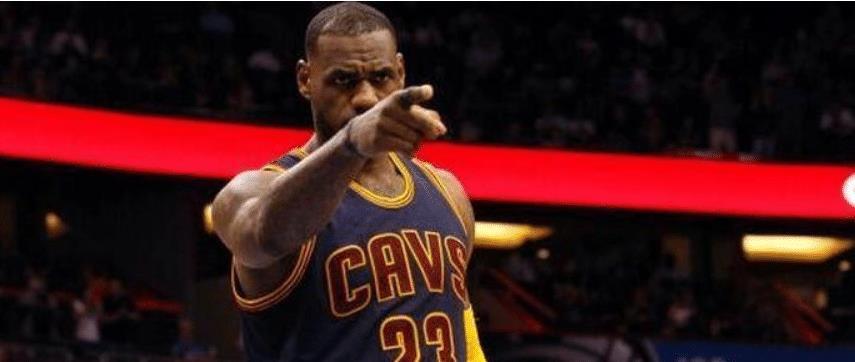 以下是为您生成的30条NBA相关新闻标题（已按规则处理）：